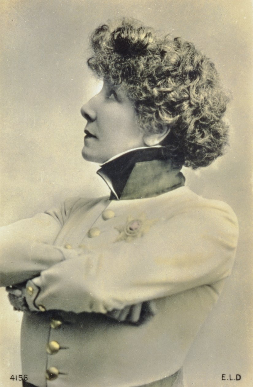 显示女演员莎拉伯恩哈特的明信片（1844-1923） 作者 法国摄影师