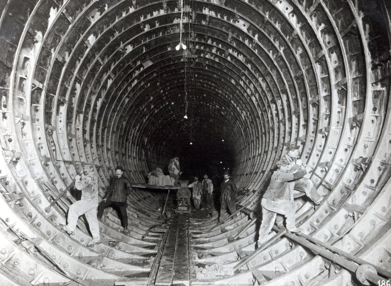 1911年3月25日，从协和广场下游的塞纳河下游隧道到歌剧院 作者 法国摄影师