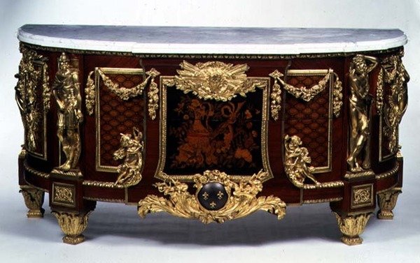 法国摄政bombe马桶与ormolu坐骑，1720年 作者 法语学校