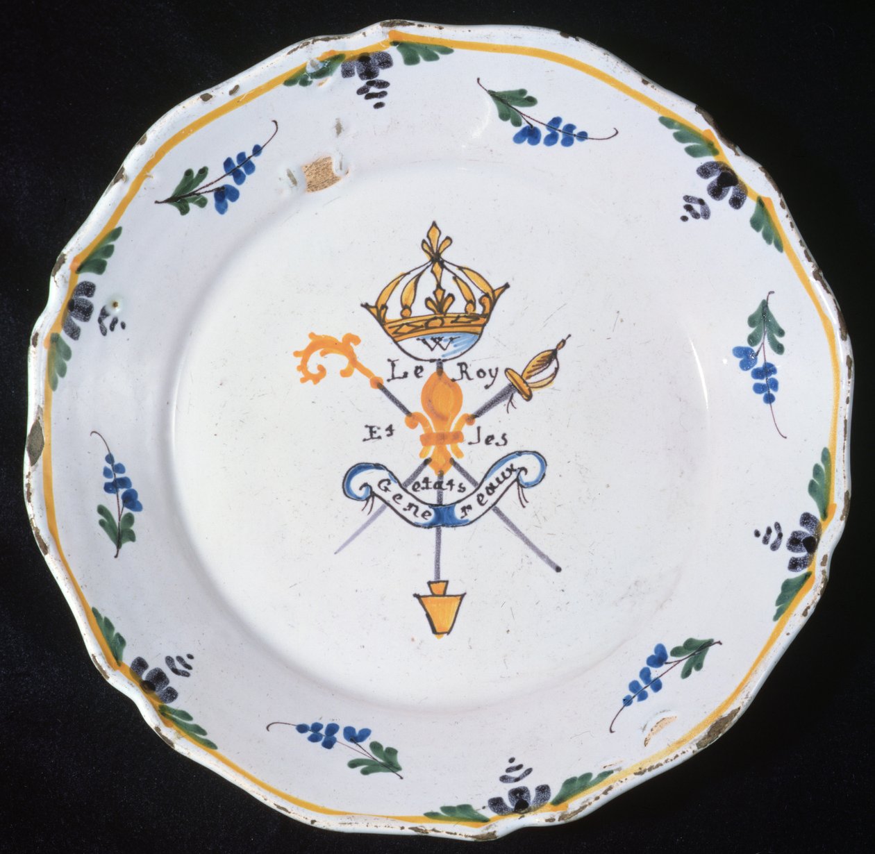 带有Le Roi et les Etats Generaux铭文的板块，带有三个订单和国王的标志，1789年（陶瓷） 作者 法语学校