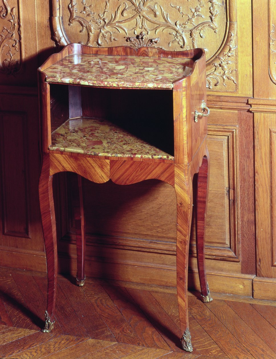 表格由M.Criaerd，1755年发表 作者 法语学校