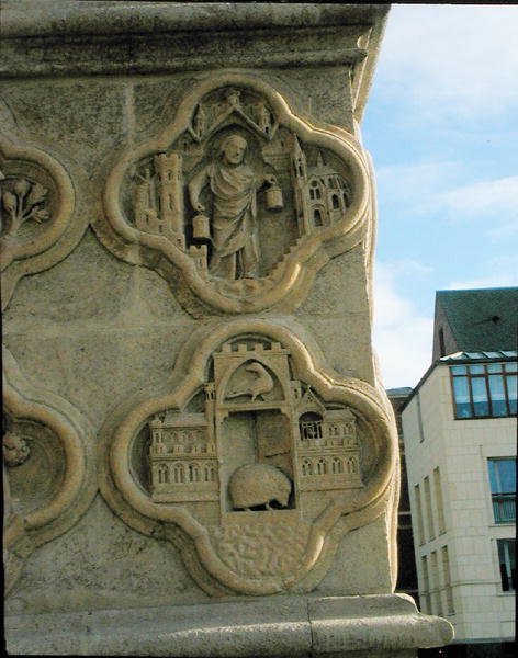 中间的两个quatrefoils左前方的支撑，c.1220 作者 法语学校