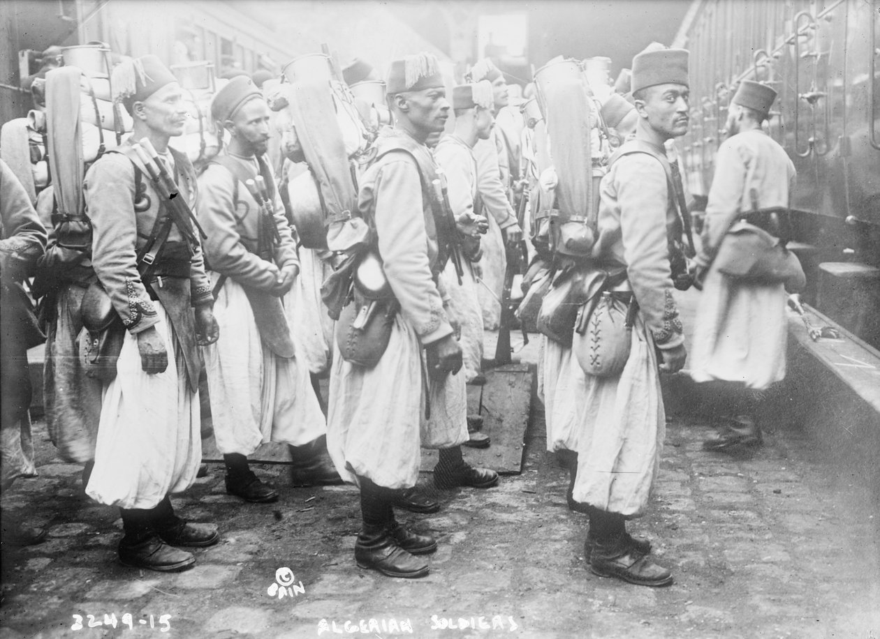 阿尔及利亚士兵，1914-15 作者 法国摄影师