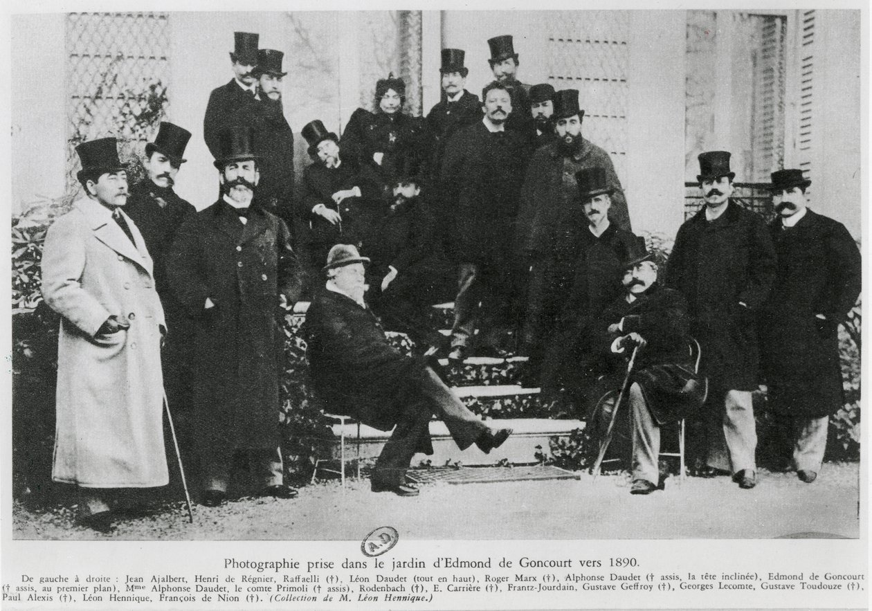1890年，Edmond Huot de Goncourt花园里的小组 作者 法国摄影师