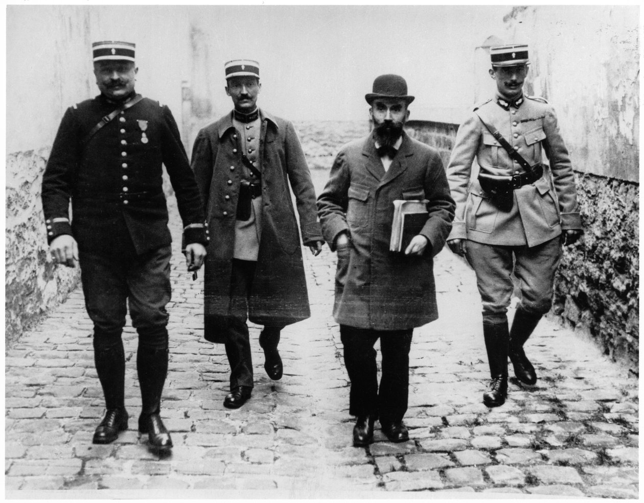 Henri Desire Landru（1869-1922），三名警察，1919年 作者 法国摄影师