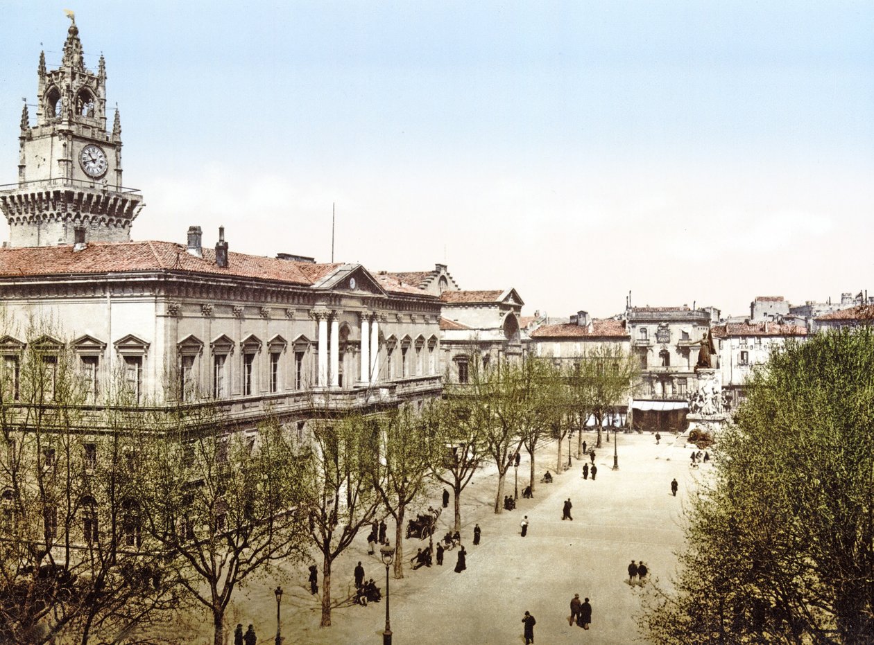 阿维尼翁市政厅和时钟广场，酒吧。 1900 作者 法国摄影师