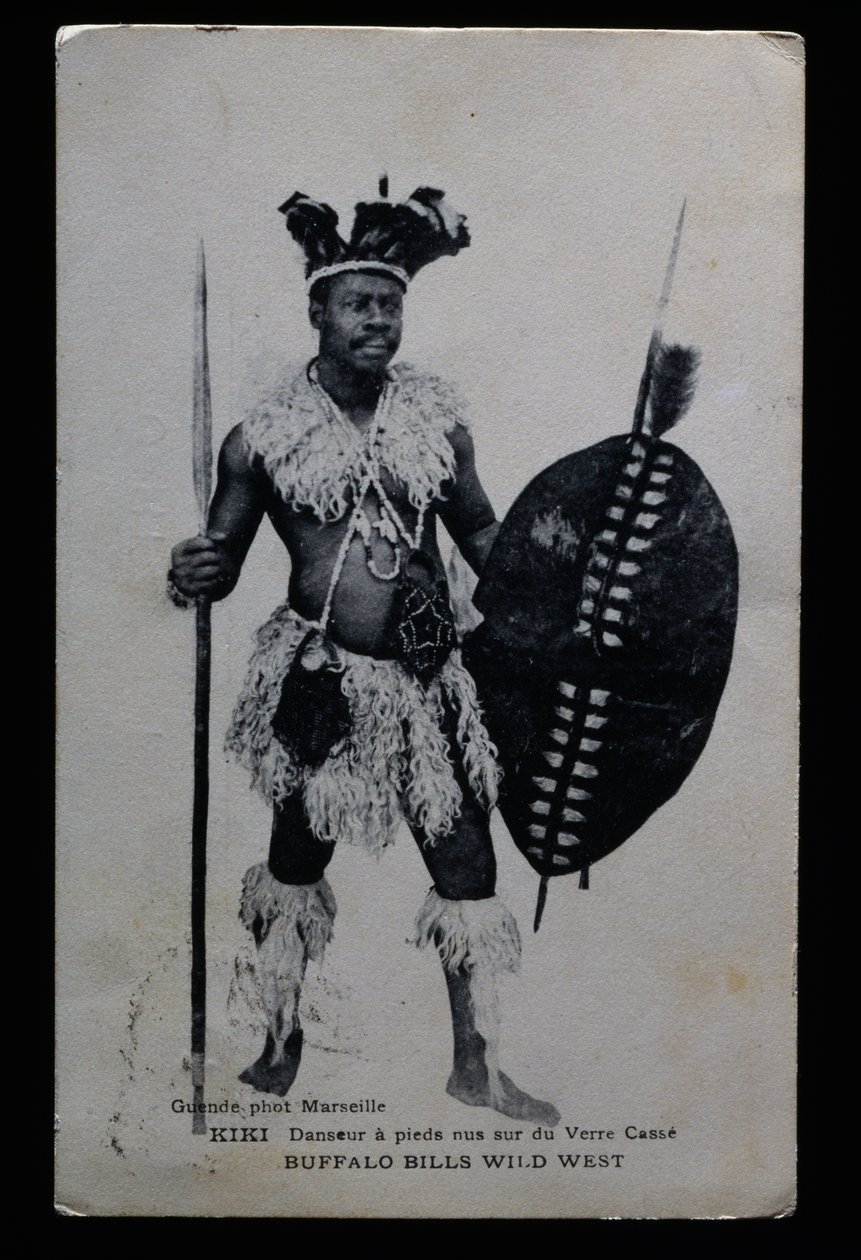 Kiki，赤脚在碎玻璃上表演的舞者，Buffalo Bill (William Frederick Cody 作者 法国摄影师