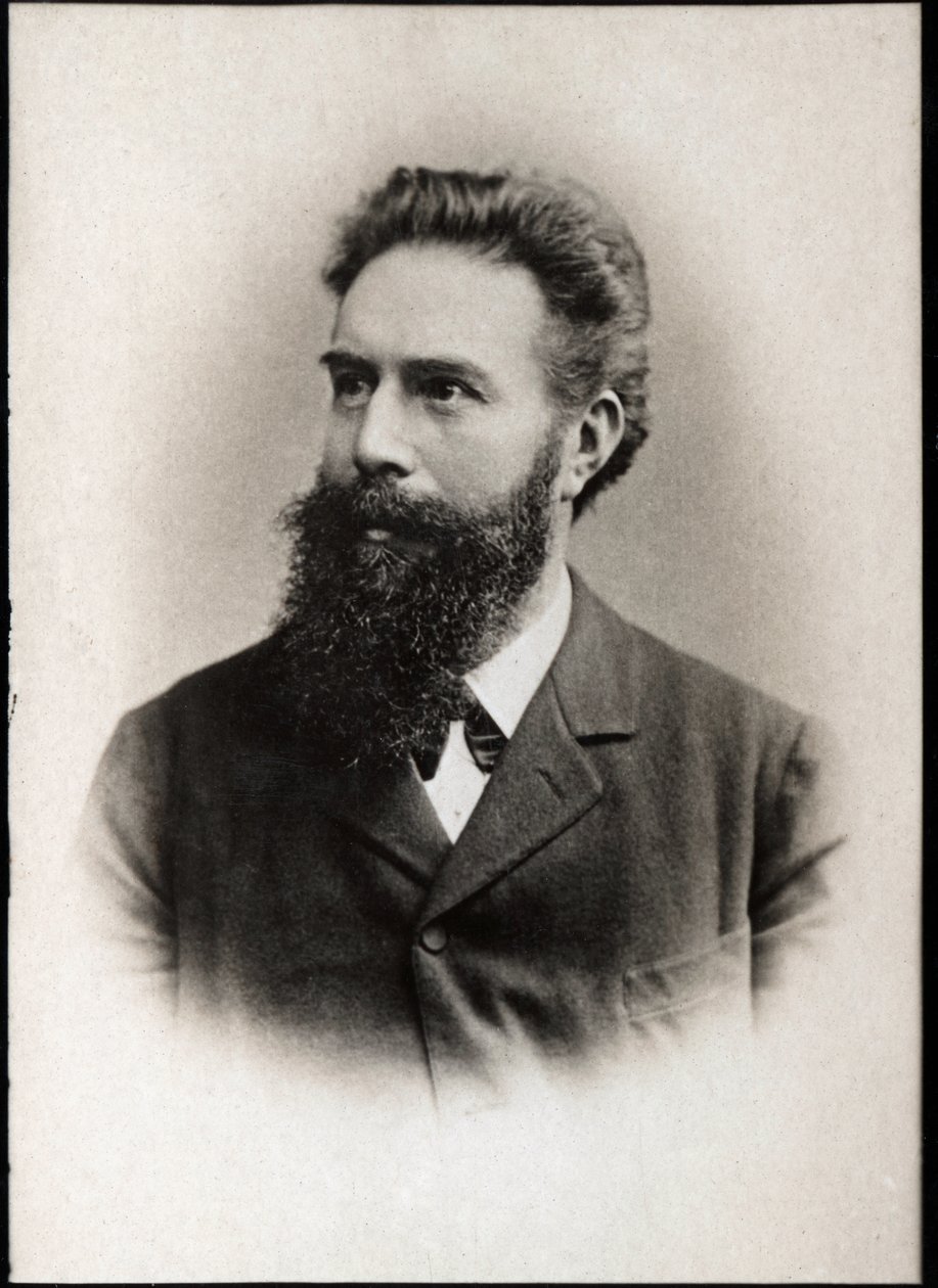 德国物理学家Wilhelm Conrad Roentgen或Rontgen（1845-1923）的肖像。 作者 法国摄影师
