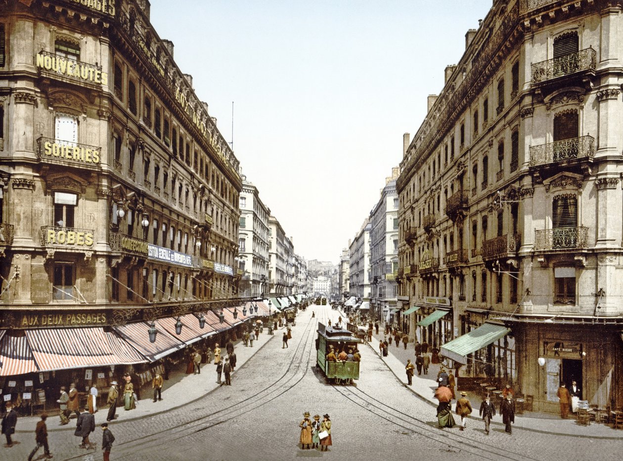 查看共和国街，里昂，1890-1900 作者 法国摄影师