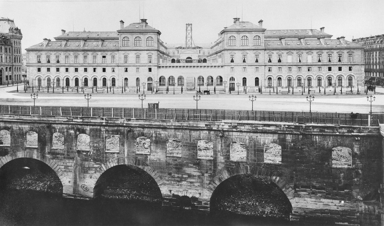 1867年之后，巴黎建造时的Hotel-Dieu酒店 作者 法国摄影师