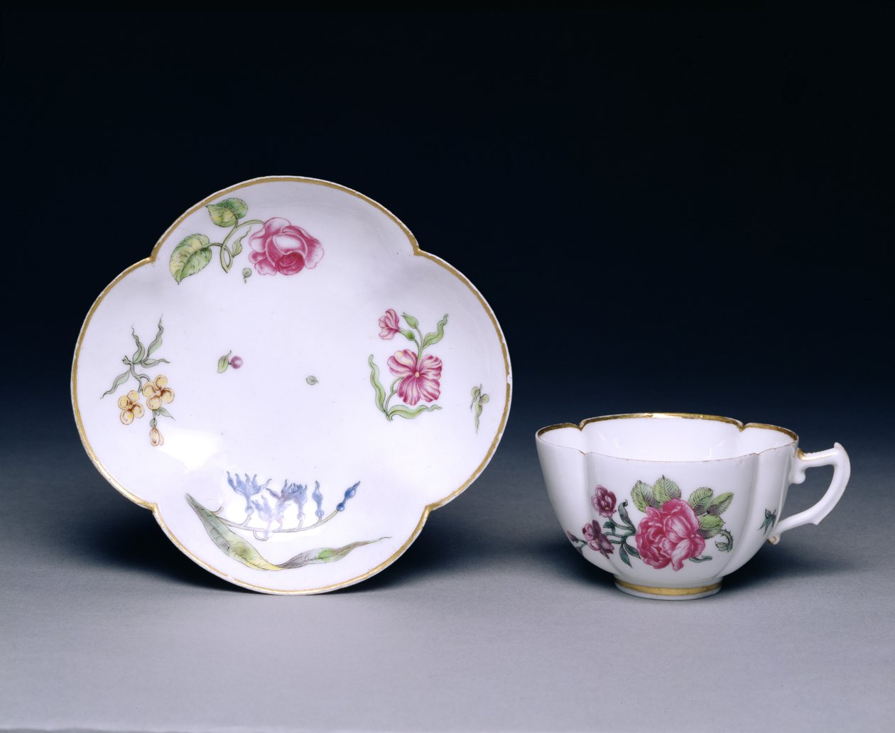 杯子和碟子，Vincennes，c.1745-52（瓷器） 作者 法语学校