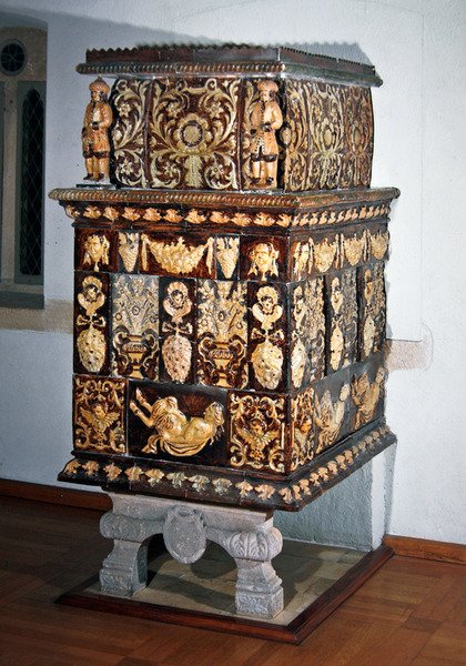 国内炉灶，c。 1705（陶瓷） 作者 法语学校