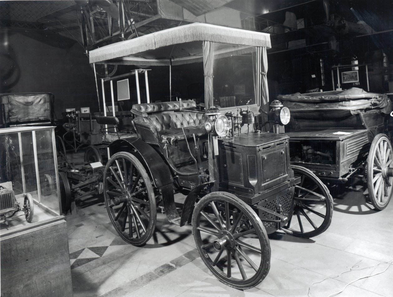 早期的标致汽车，c.1898 作者 法语学校