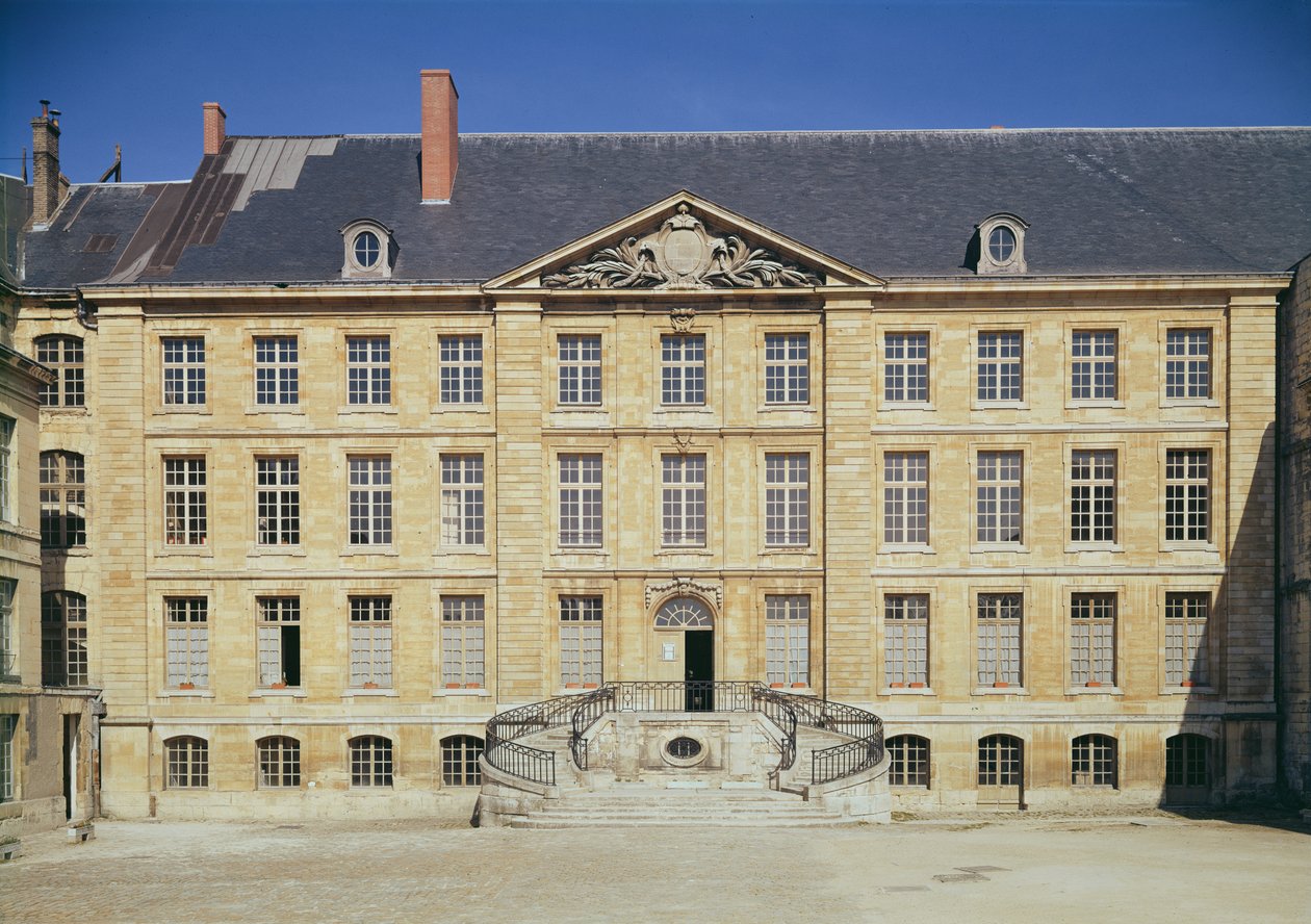 Musee Saint-Remi的外部视图 作者 法语学校