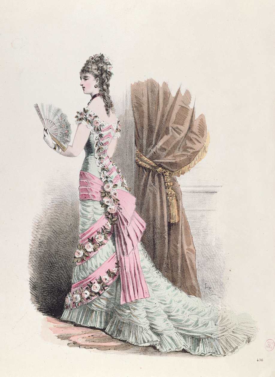 时尚板的女人穿着晚礼服和风扇，1877年（彩色雕刻） 作者 法语学校