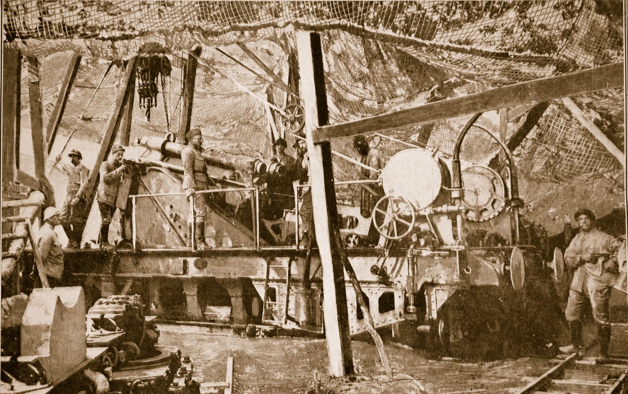 1914  -  1919年盟军在索姆河上的大规模筛选位置使用的重型枪支之一 作者 法语学校