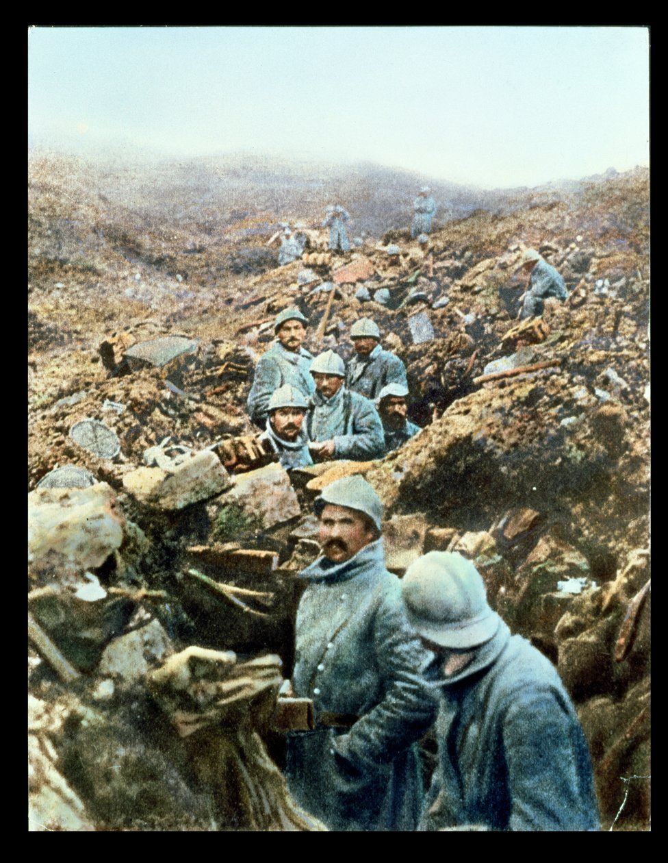 明信片描绘法国士兵在战壕中，1914-18（彩色照片） 作者 法语学校