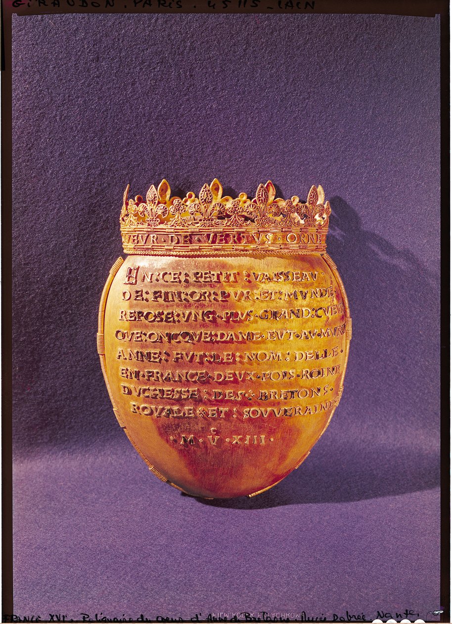 布列塔尼安妮之心的遗物（1477-1514）布列塔尼公爵夫人，1514年 作者 法语学校