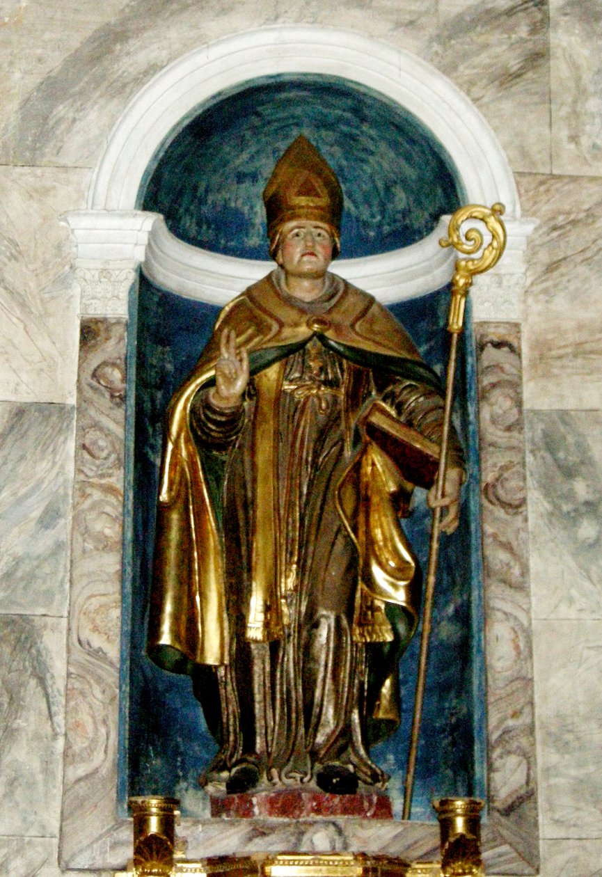 Saint Lizier（木头） 作者 法语学校