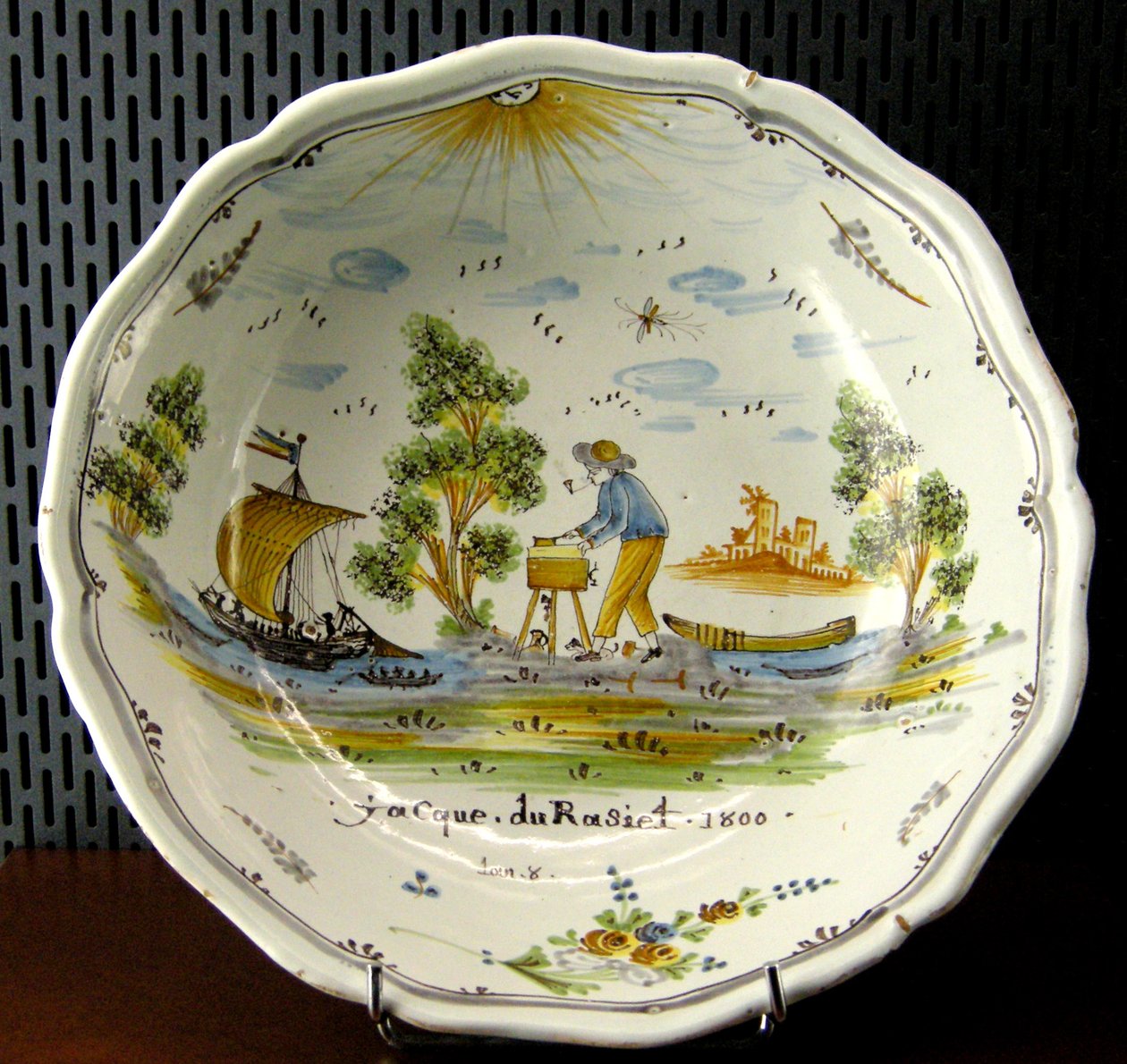 沙拉碗描绘工匠和船在卢瓦尔河，讷韦尔，1800（陶瓷） 作者 法语学校