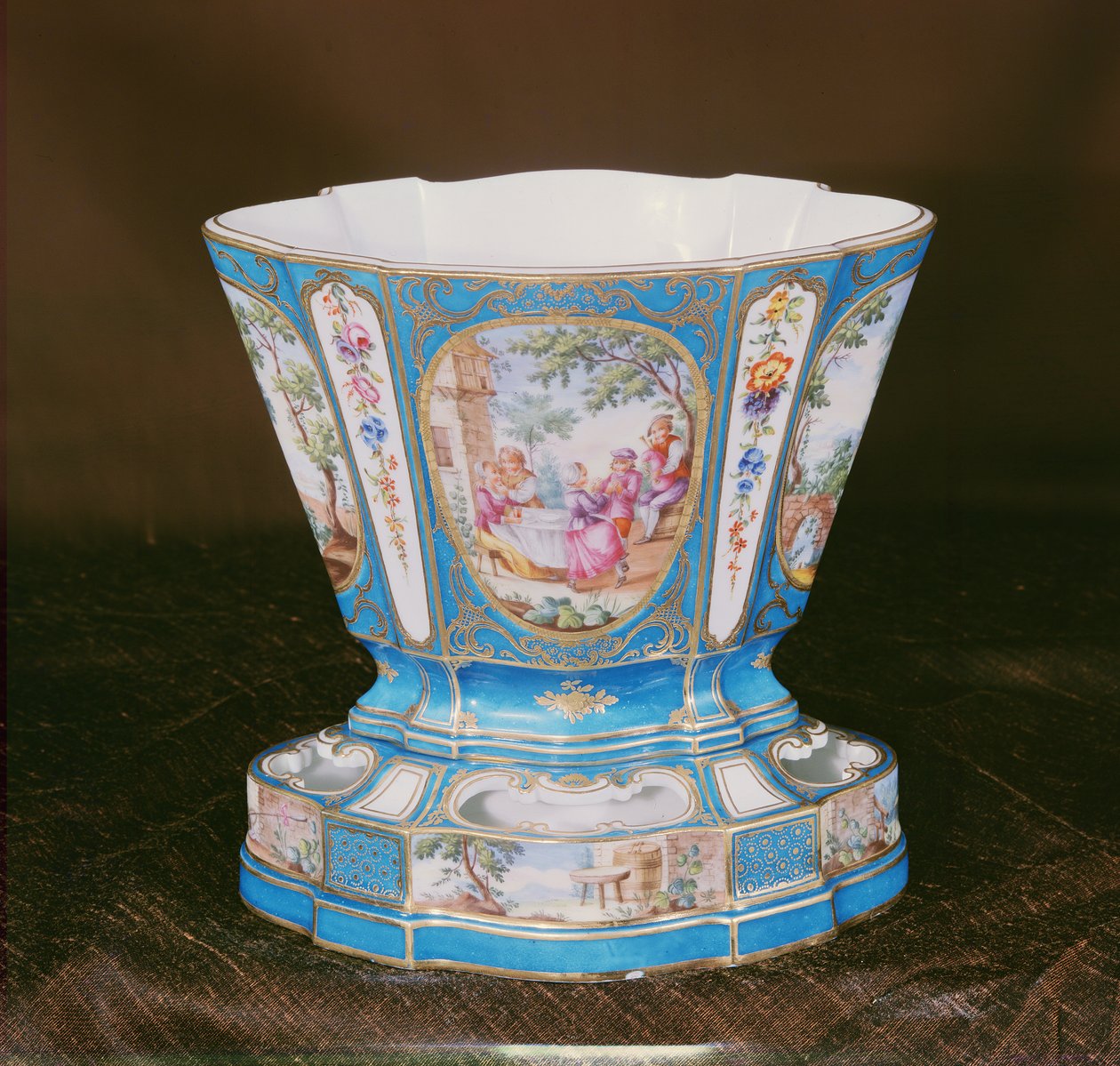 塞夫勒·范·蓝·塞莱斯蒂·贾迪妮（瓷器） 作者 法语学校