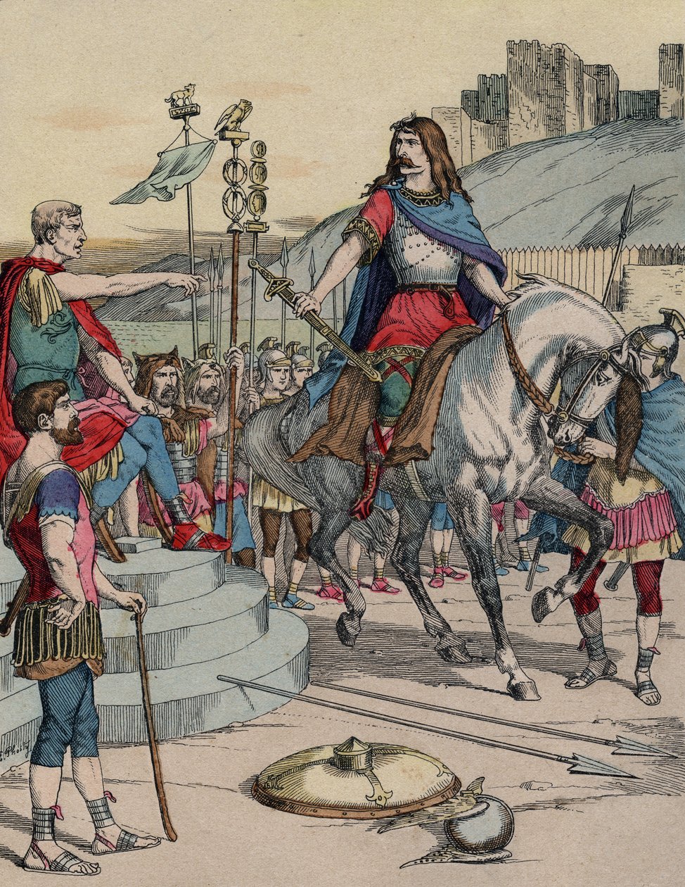公元前52年的阿莱西亚之战后，高卢人首领Vercingetorix（公元前72-46年）向罗马人首领朱利斯-凯撒（公元前100-44年）投降。- "高卢雄鸡 "首领韦辛格托里克斯（公元前72-46年）在公元前52年阿莱西亚战役后向罗马首领朱利斯-凯撒（公元前100-44年）投降。 作者 法语学校