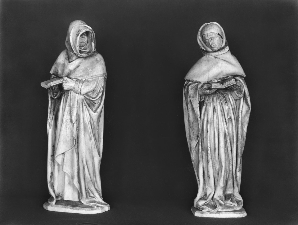 两位送葬者，来自Duc Jean de Berry墓（1340-1416）c.1450-53（雪花石膏） 作者 法语学校