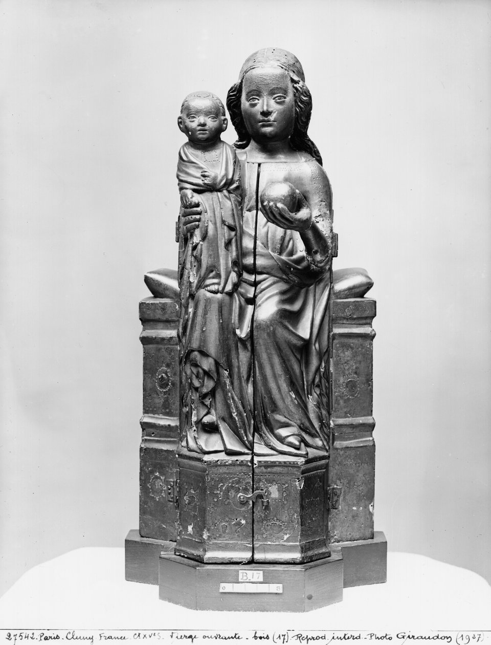 维珍（开放）关闭，15世纪初（多彩木材）（另见207735） 作者 法语学校