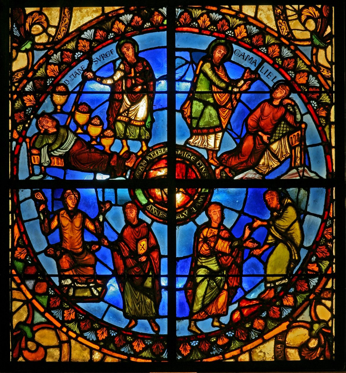 Window Treasury-D描绘了St Stephens遗物的故事 作者 法语学校