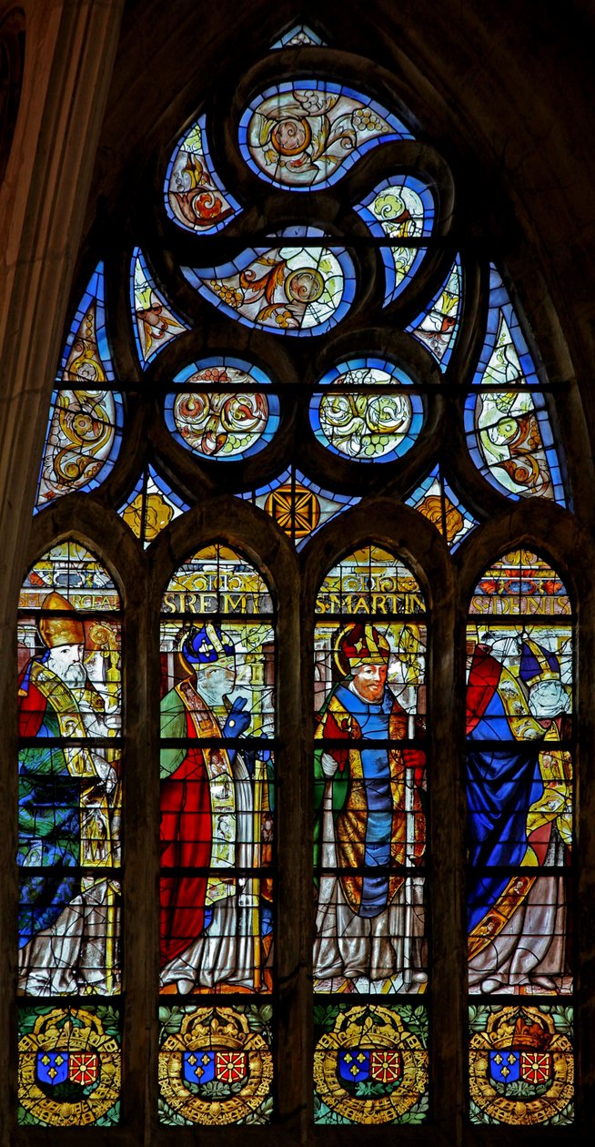 窗口w201描绘了St Marceau（？），St Remi，St Martin和St Denis 作者 法语学校