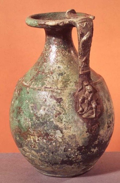 Oinochoe，来自Etreux（青铜）。 作者 加洛·罗马