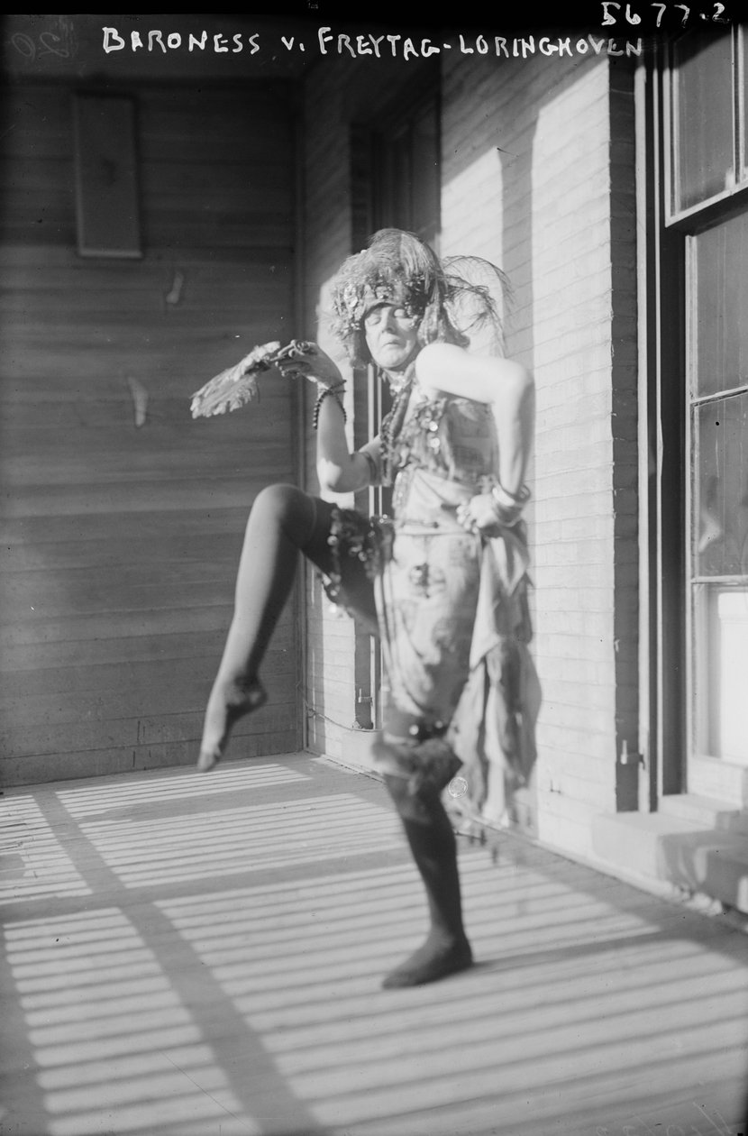 男爵夫人Von Freytag-Loringhoven，1915年 作者 乔治·格兰瑟姆·贝恩