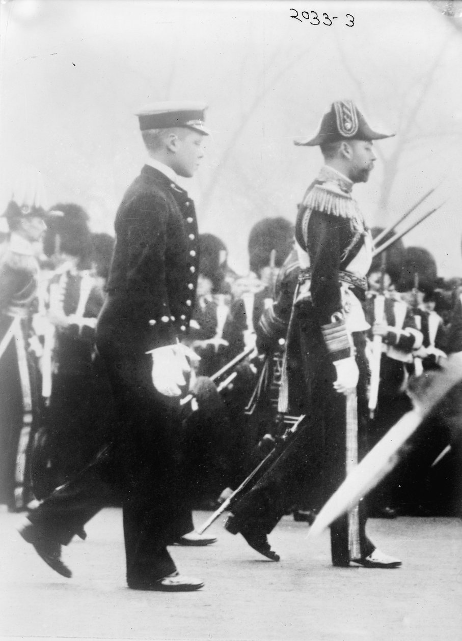 乔治五世国王与康沃尔公爵在1910年爱德华七世国王的葬礼游行 作者 乔治·格兰瑟姆·贝恩
