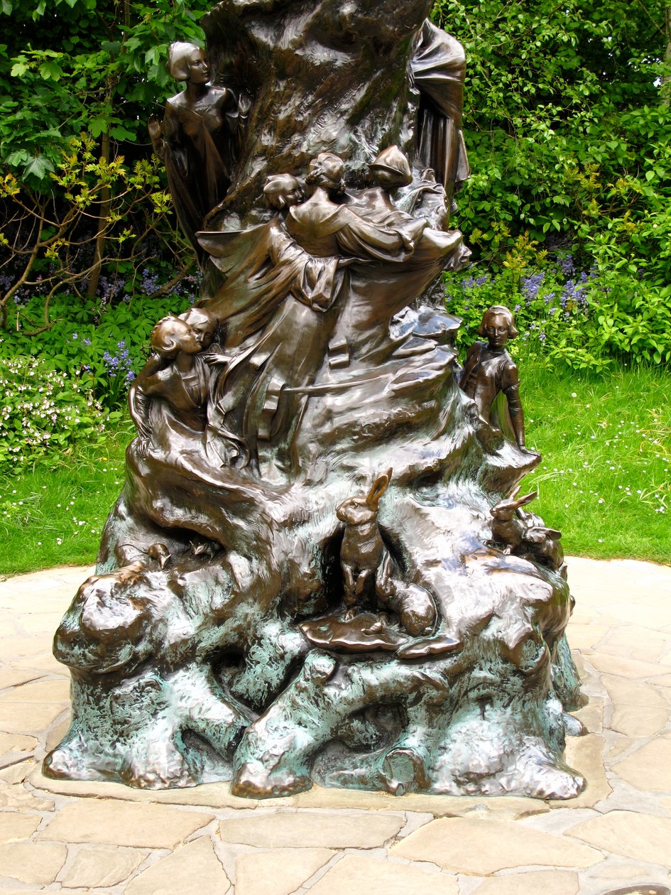 Plinth，彼得潘雕像的细节，1912年青铜 作者 乔治·詹姆斯·弗兰普顿