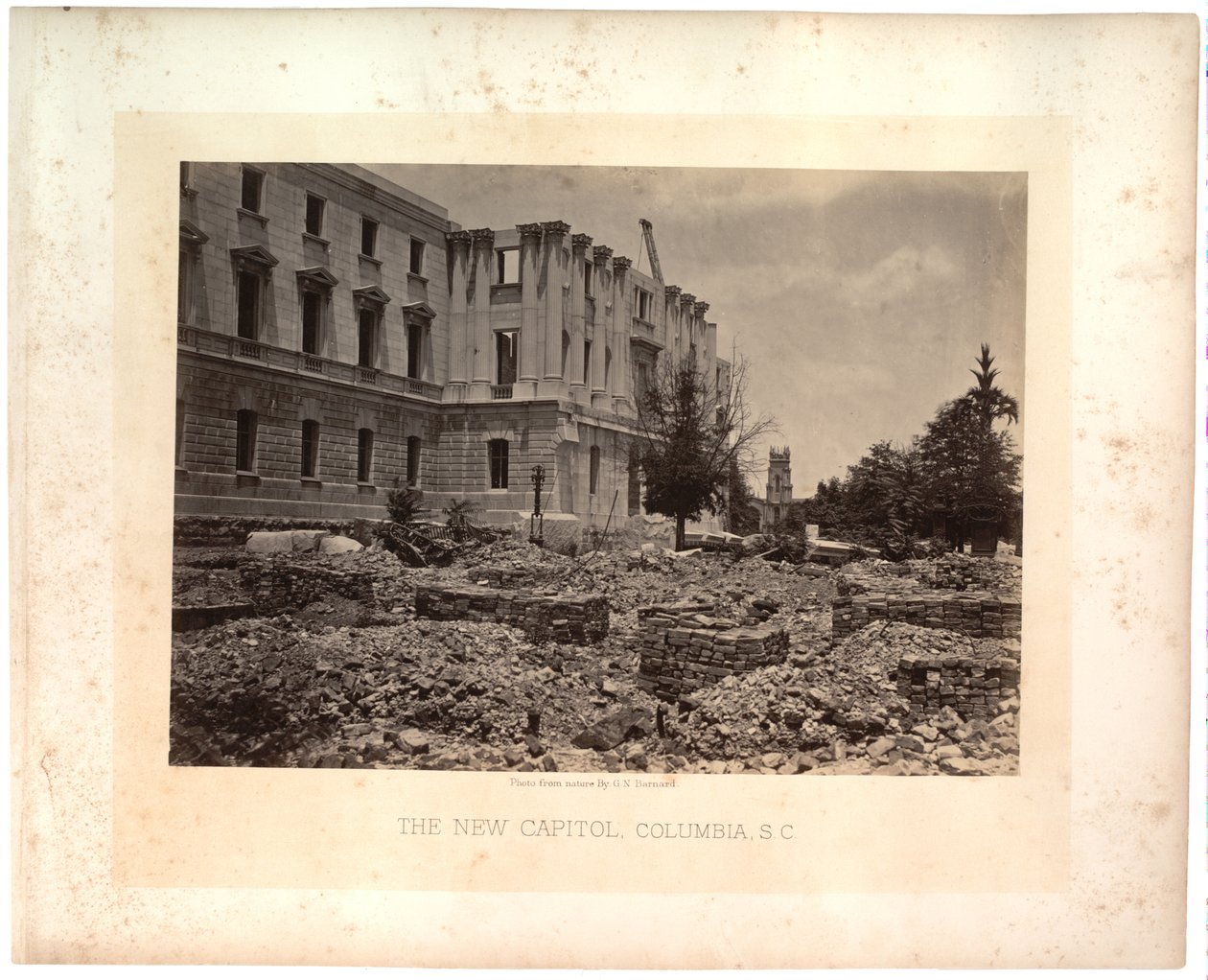 新首都，哥伦比亚，SC，自然照片由GN Barnard，1865年（sepia照片） 作者 乔治·N·巴纳德