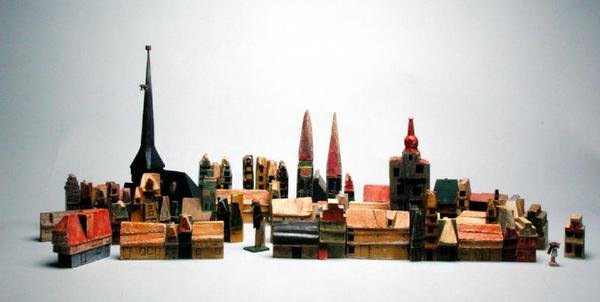 世界尽头的城镇系列中的一个场景（彩绘木） 作者 乔治·弗罗斯特