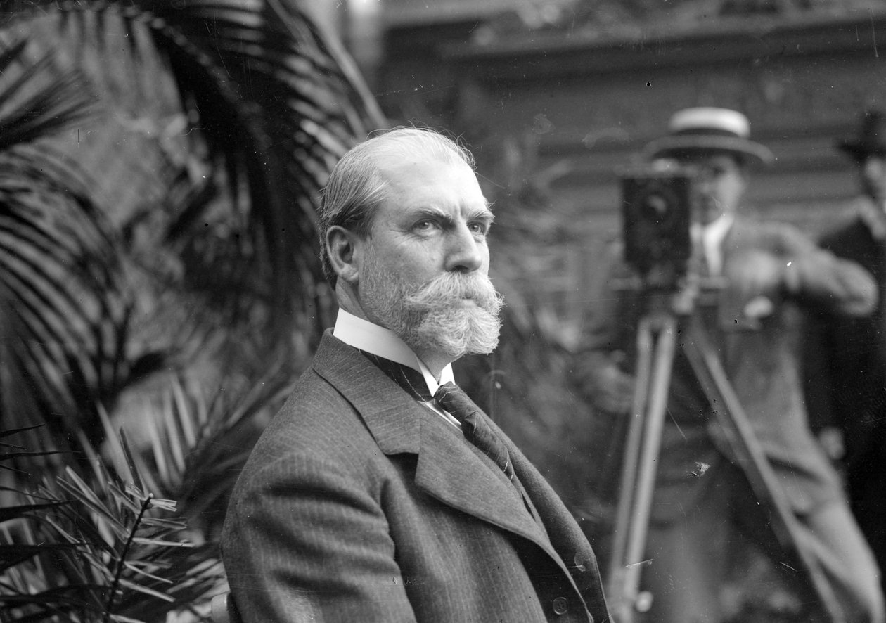 Charles E. Hughes在相机上，c.1915-20 作者 乔治·格兰瑟姆·贝恩