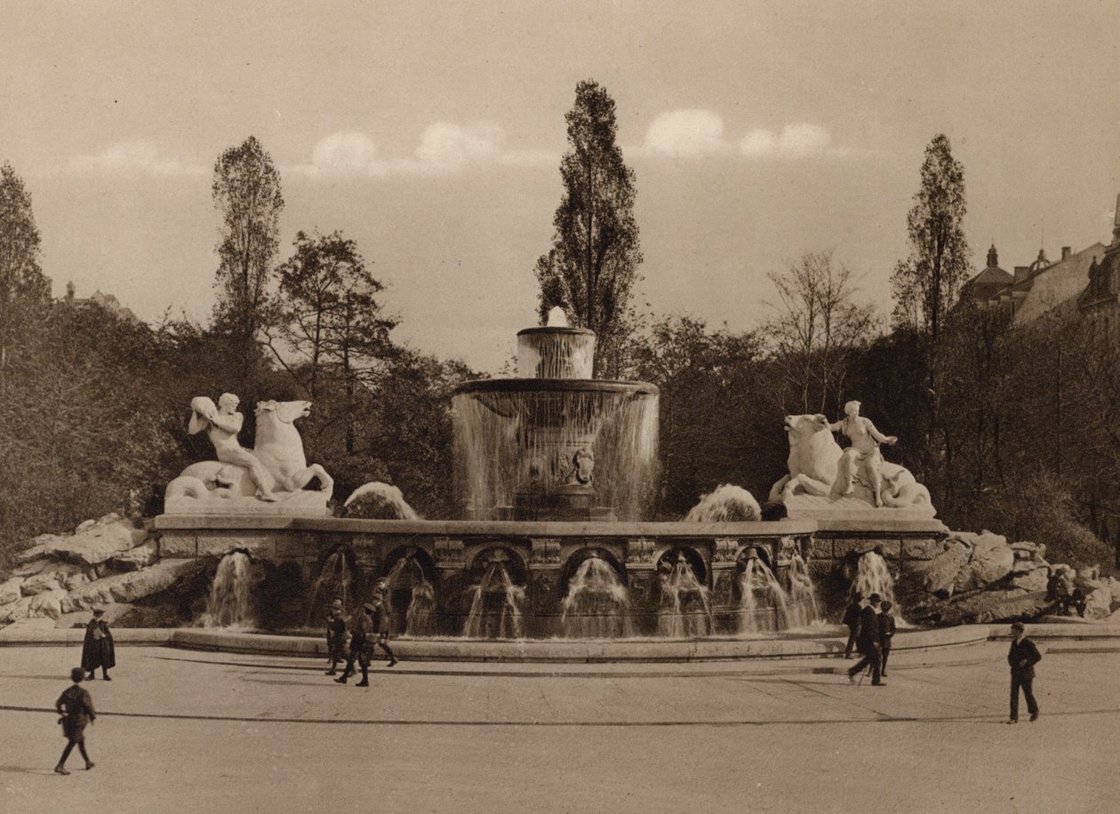 Munchen / 慕尼黑：Wittelsbacher Brunnen（黑白照片） 作者 德国摄影师