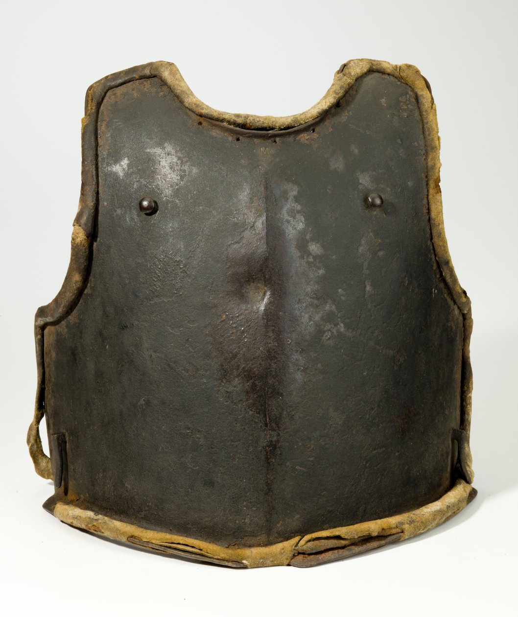 胸甲，约1650年至1700年（钢，油漆，皮革和织物） 作者 德国学校