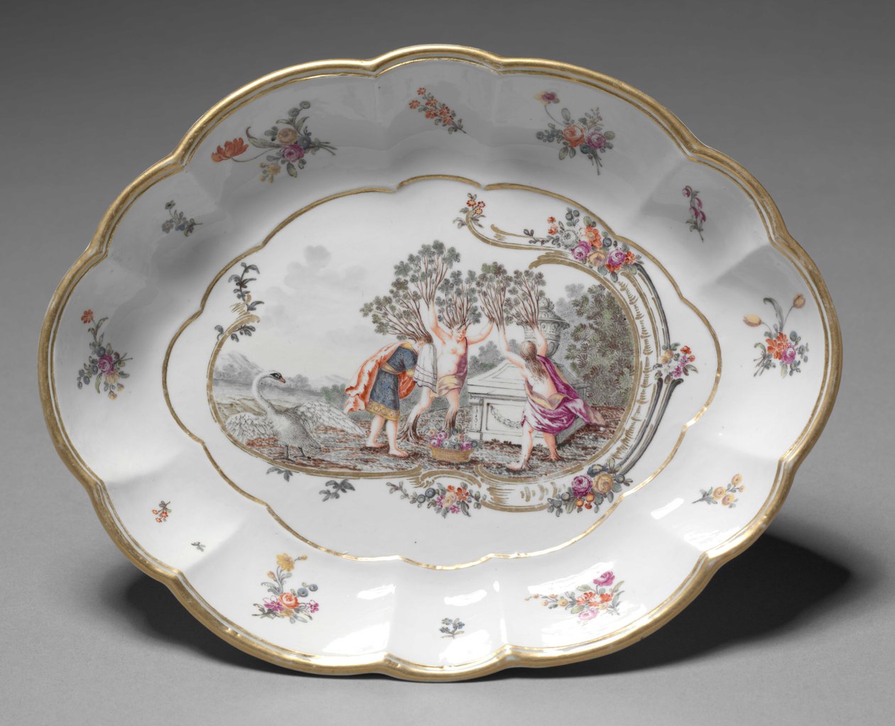 椭圆形盘子，制造商宁芬堡瓷器厂，约1760年-1765年 作者 德国学校