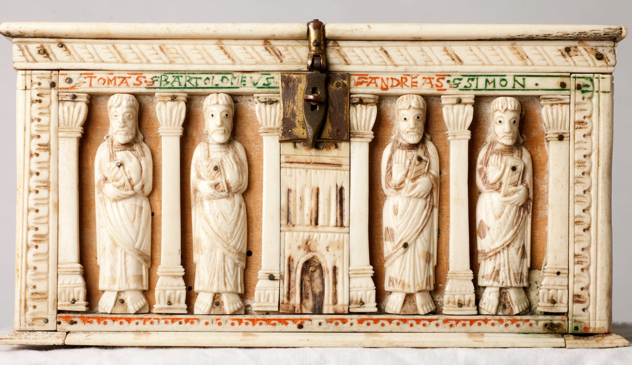 Reliquary 棺材，德国科隆，约 1150 年（木材和象牙） 作者 德国学校