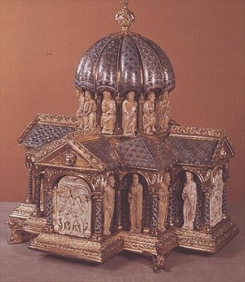 Eltenberg Reliquary，来自科隆，c.1180（象牙，铜和珐琅） 作者 德国学校