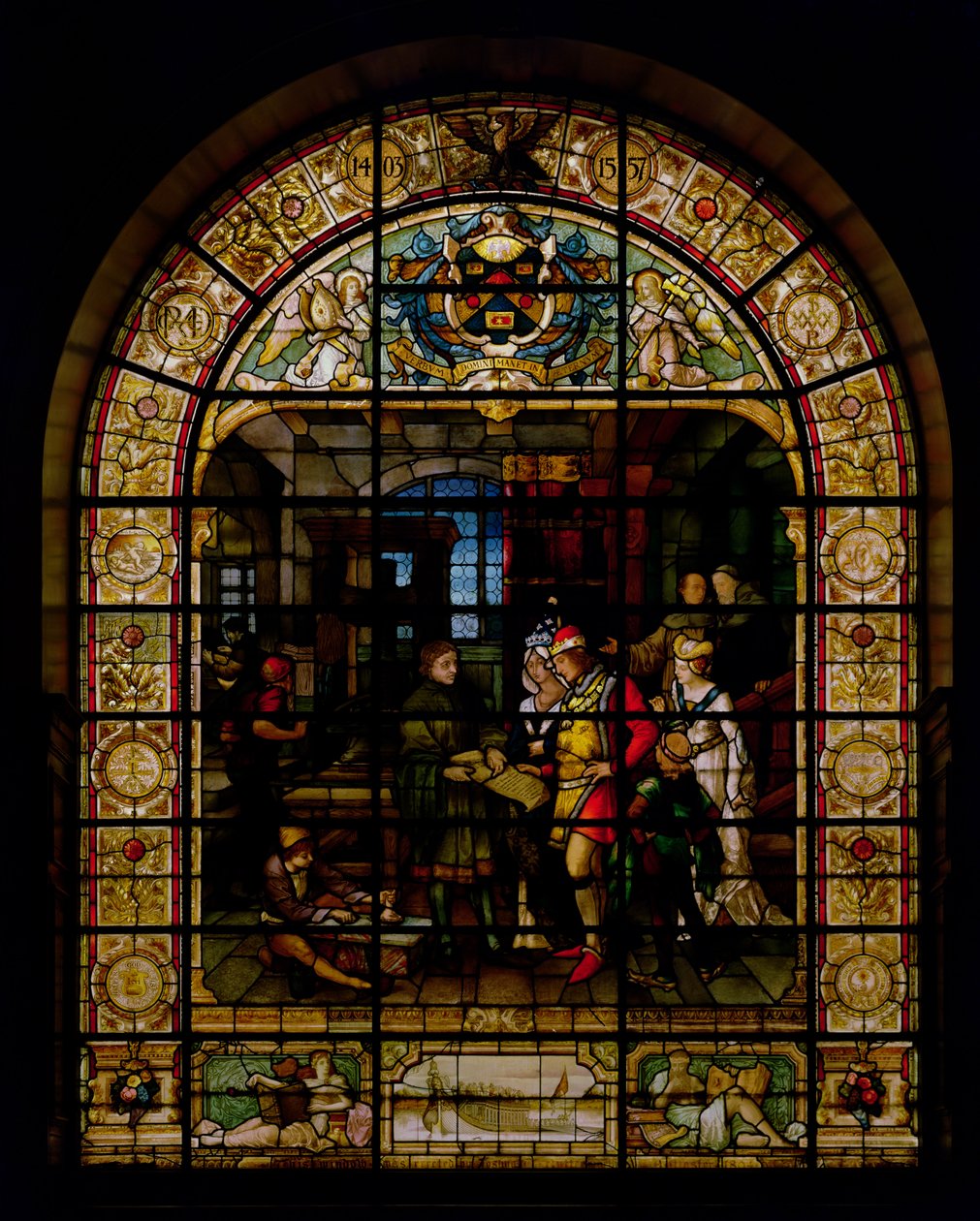 威廉·卡克斯顿（William Caxton）于1877年在慕尼黑的梅尔公司（Mayer and Co.）展示他的第一本印刷书籍给爱德华四世和他的妻子，伊丽莎白伍德维尔，1880年（彩色玻璃窗） 作者 德国学校