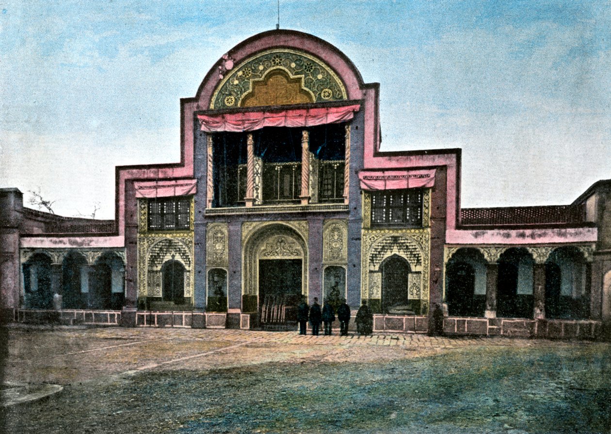 Shah宫殿的大门，德黑兰，c1890 作者 吉洛特