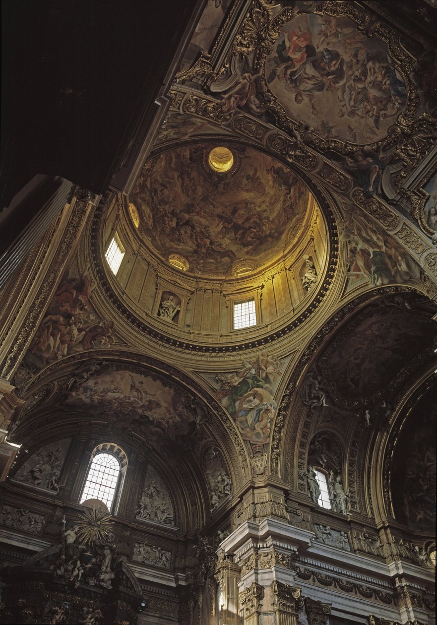 Baciccia 的圆顶和壁画景观，罗马 Gesu 教堂，大约 1568 年（Chiesa del Gesu 的内部景观，带有冲天炉和 Baciccia 的壁画，意大利罗马） 作者 乔瓦尼·巴蒂斯塔·高利