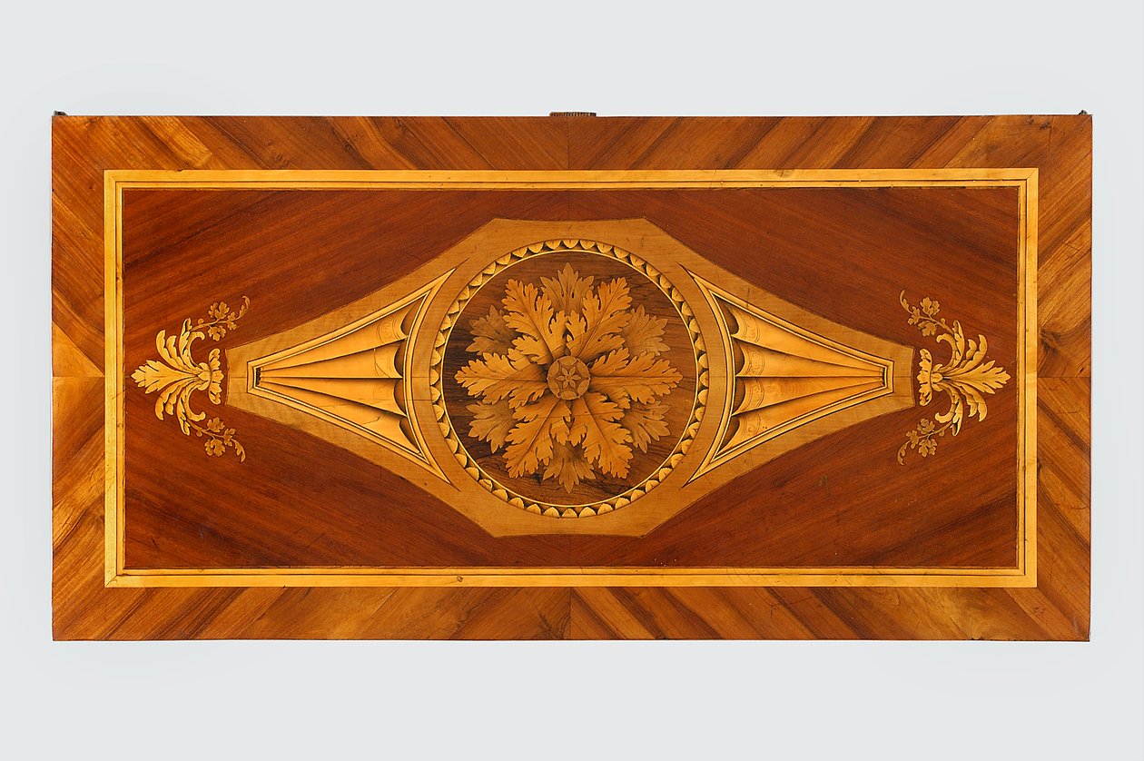 台面（木质 作者 朱塞佩·马乔利尼（Giuseppe Maggiolini）