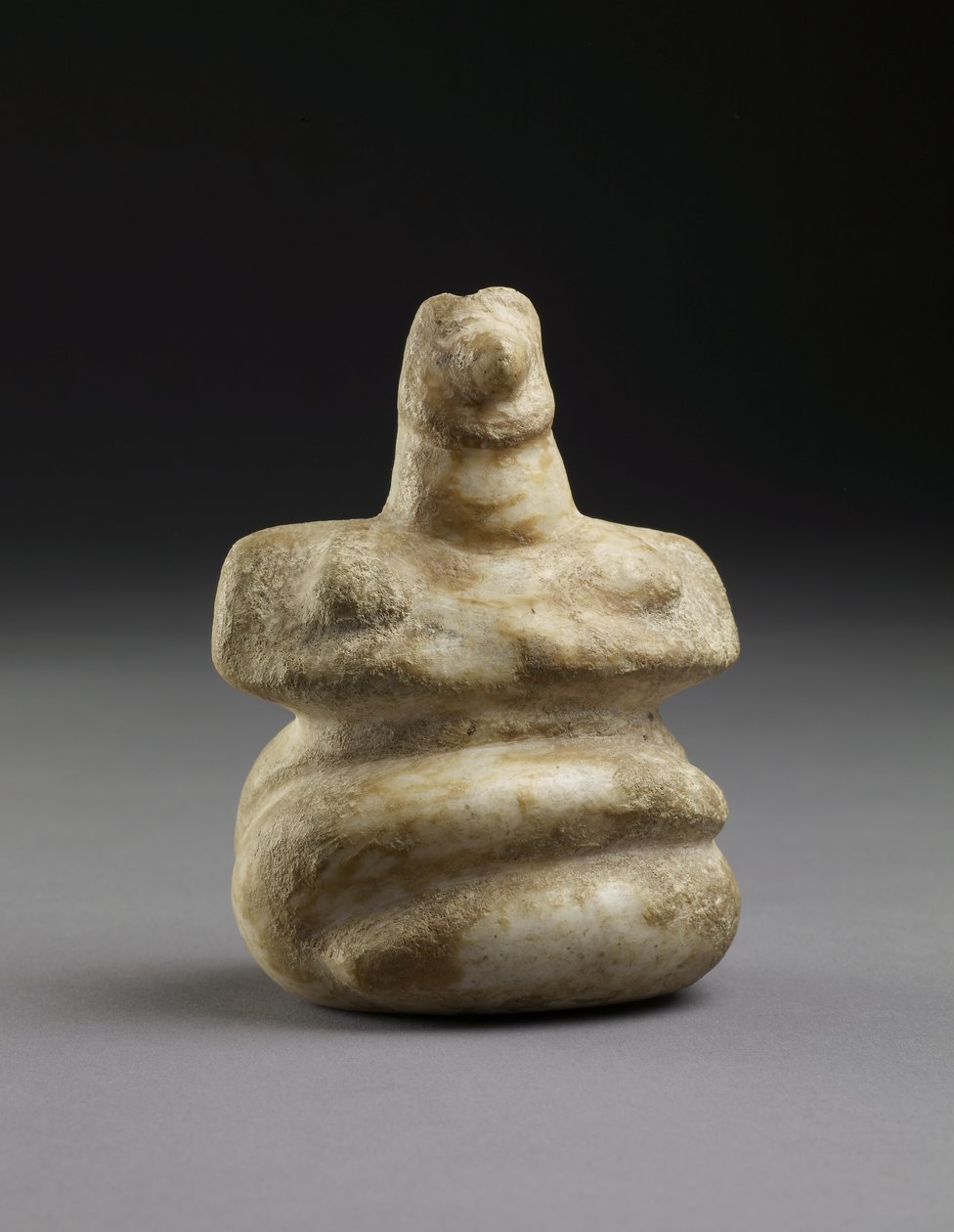 来自Patissia，Cycladic，c.3000-2000（大理石）的座位人物 作者 希腊文