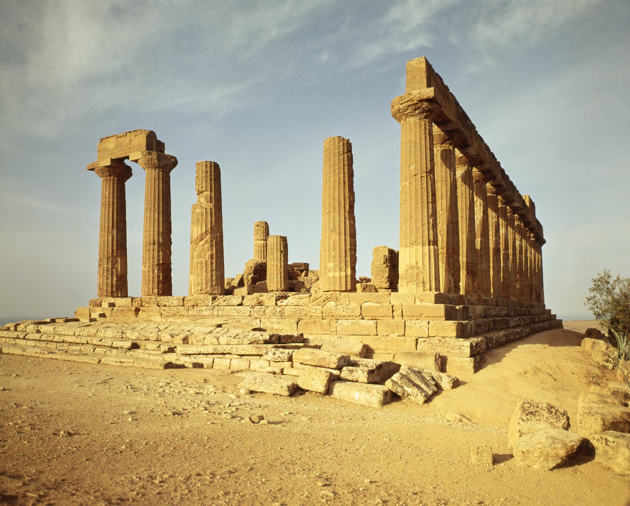 Hera Lacinia寺庙的看法，c.492 BC 作者 希腊文