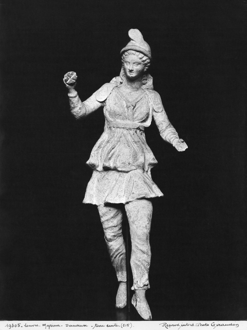 Attis dance，希腊化时期，公元前2世纪下半叶，来自Myrina（兵马俑） 作者 希腊文
