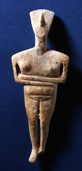 基克拉德雕像，纳克索斯，约公元前3000-2000年（大理石）。 作者 希腊文